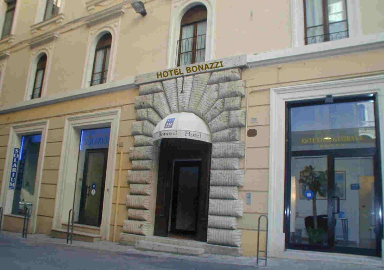 Hotel Bonazzi Perugia Bagian luar foto